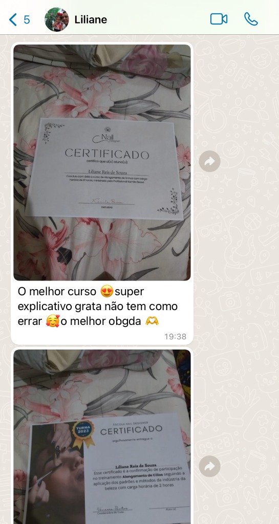 Print de WhatsApp: Liliane mostra o certificado do curso
